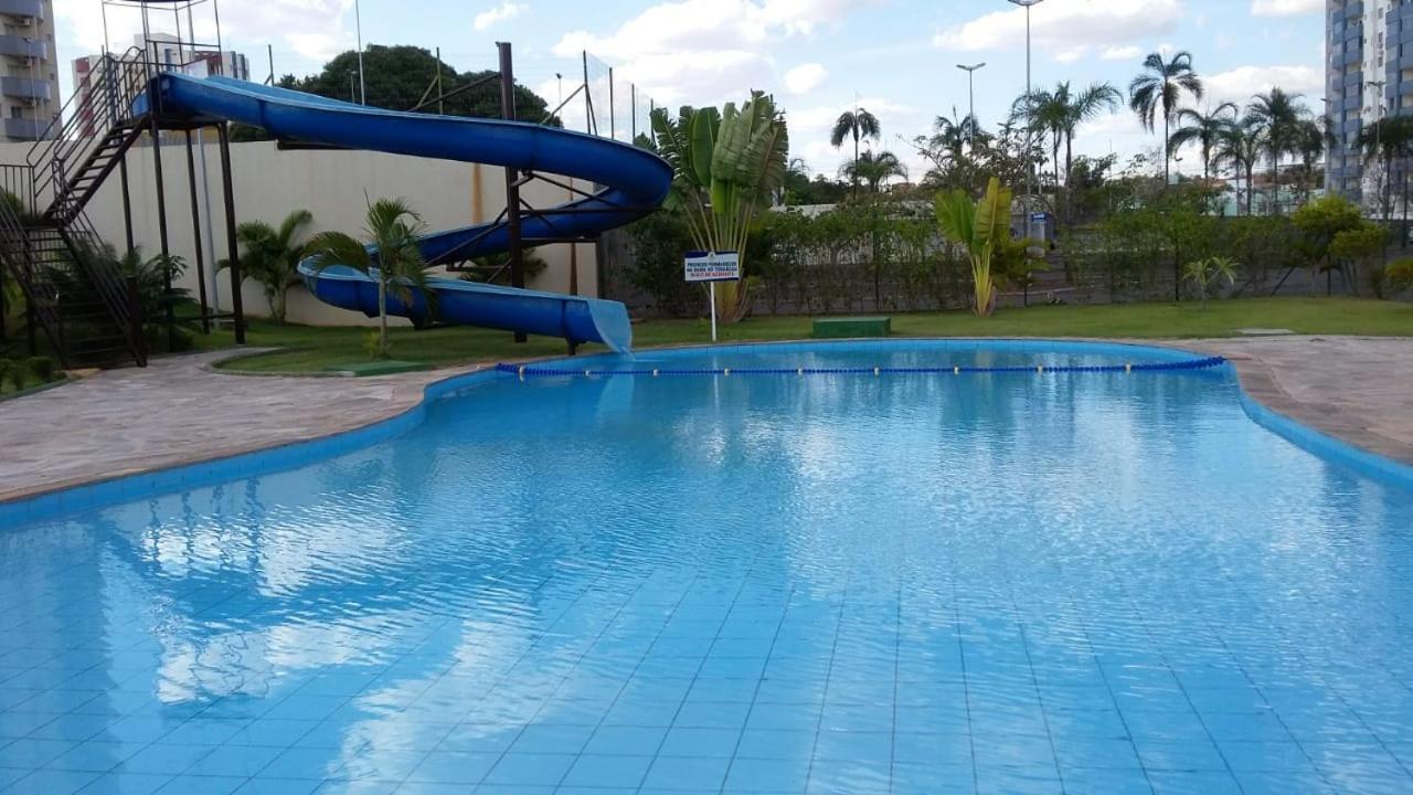 Golden dolphin Express 5pessoas mais 1 criança até 5 anos com toalhas e roupas de cama,lençóis, travesseiros e fronhas e 3 parques aquáticos termais limpeza impostos e taxas já incluso Caldas Novas Exterior foto