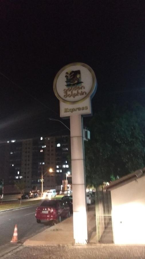 Golden dolphin Express 5pessoas mais 1 criança até 5 anos com toalhas e roupas de cama,lençóis, travesseiros e fronhas e 3 parques aquáticos termais limpeza impostos e taxas já incluso Caldas Novas Exterior foto