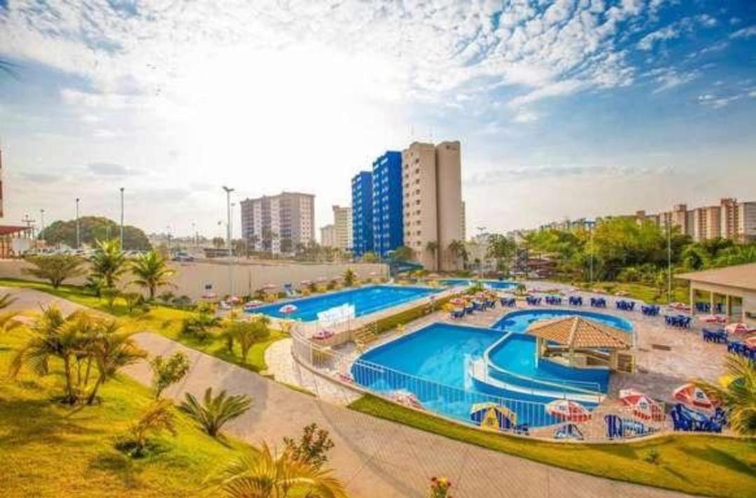 Golden dolphin Express 5pessoas mais 1 criança até 5 anos com toalhas e roupas de cama,lençóis, travesseiros e fronhas e 3 parques aquáticos termais limpeza impostos e taxas já incluso Caldas Novas Exterior foto