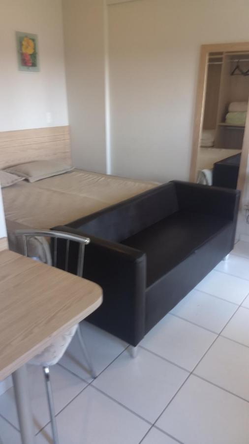 Golden dolphin Express 5pessoas mais 1 criança até 5 anos com toalhas e roupas de cama,lençóis, travesseiros e fronhas e 3 parques aquáticos termais limpeza impostos e taxas já incluso Caldas Novas Exterior foto