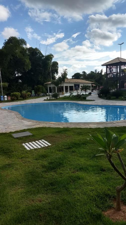 Golden dolphin Express 5pessoas mais 1 criança até 5 anos com toalhas e roupas de cama,lençóis, travesseiros e fronhas e 3 parques aquáticos termais limpeza impostos e taxas já incluso Caldas Novas Exterior foto
